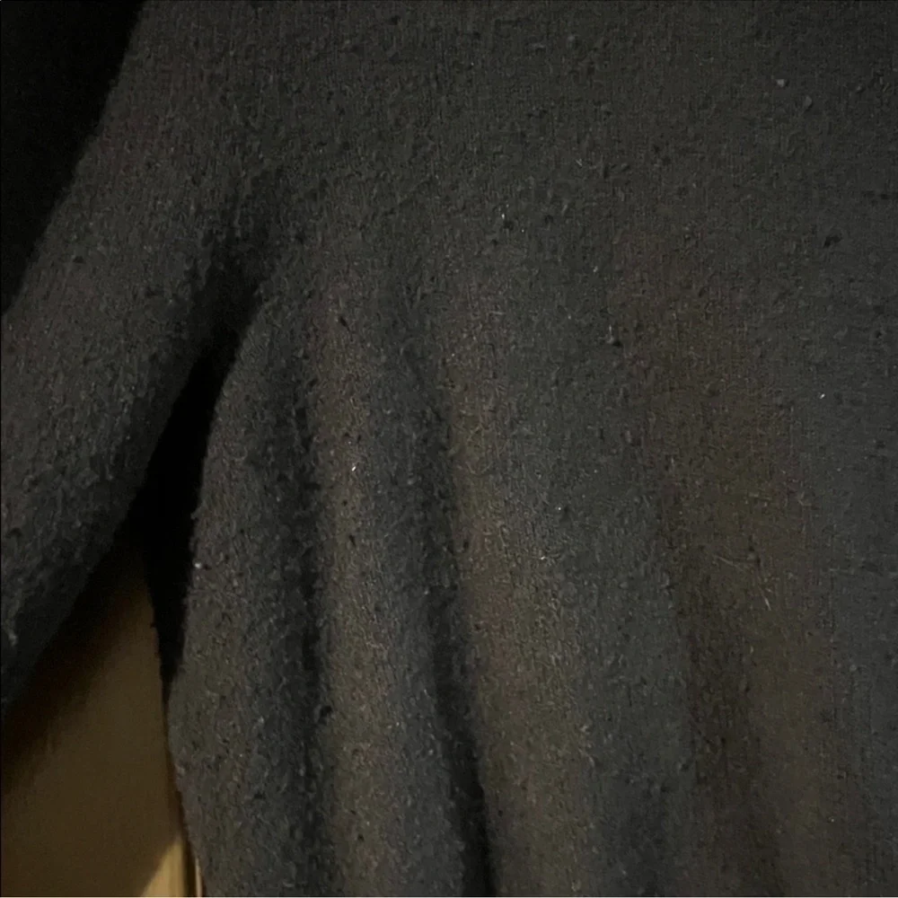 Elegant Black Sweater with Crystal Buttons - Picture 4 of 6